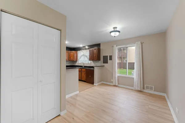 $239,900 | 15 D Fernwood Drive, Bolingbrook, IL 60440