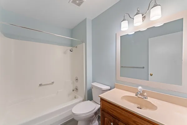 $239,900 | 15 D Fernwood Drive, Bolingbrook, IL 60440