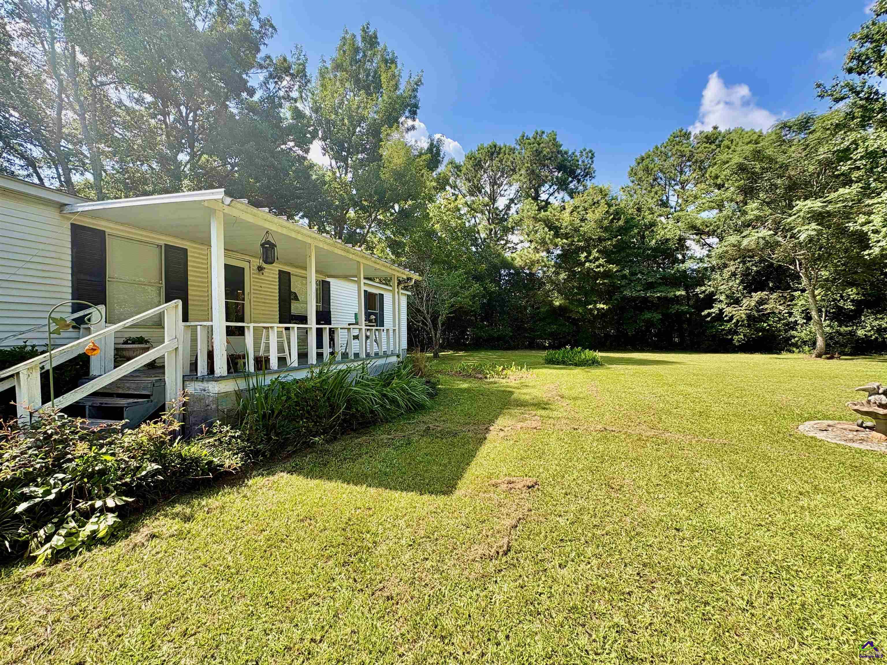 390 Peach Road Byron, GA 31008 - Photo 2 of 16
