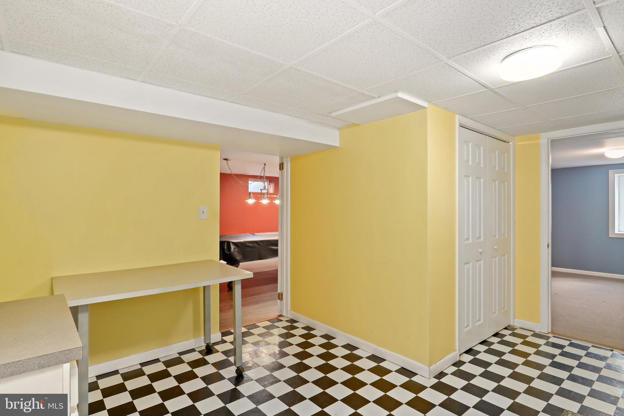 6106 Chesworth Road Baltimore, MD 21228 - Photo 31 of 46 Gallery Image 31