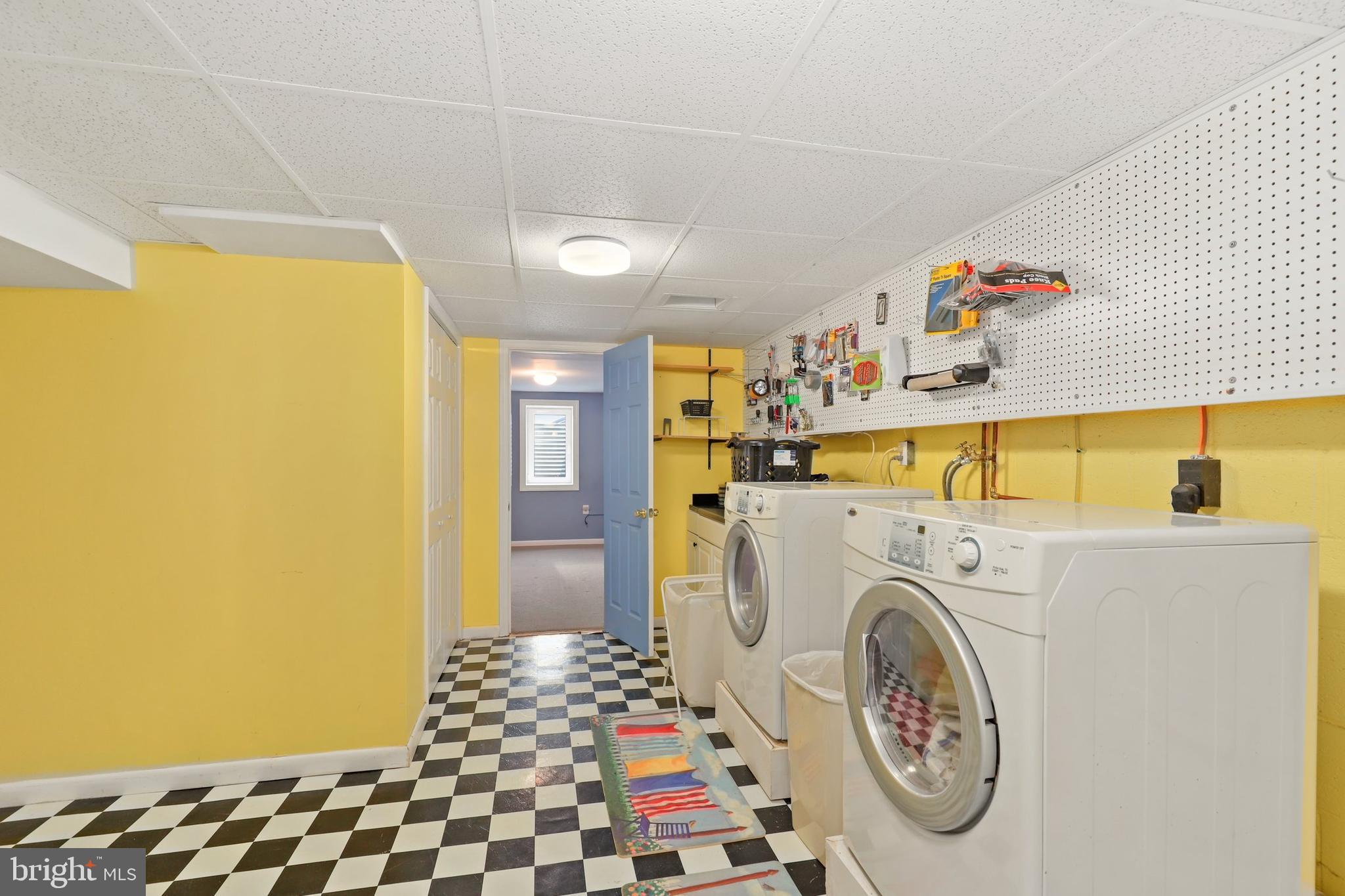 6106 Chesworth Road Baltimore, MD 21228 - Photo 33 of 46 Gallery Image 33