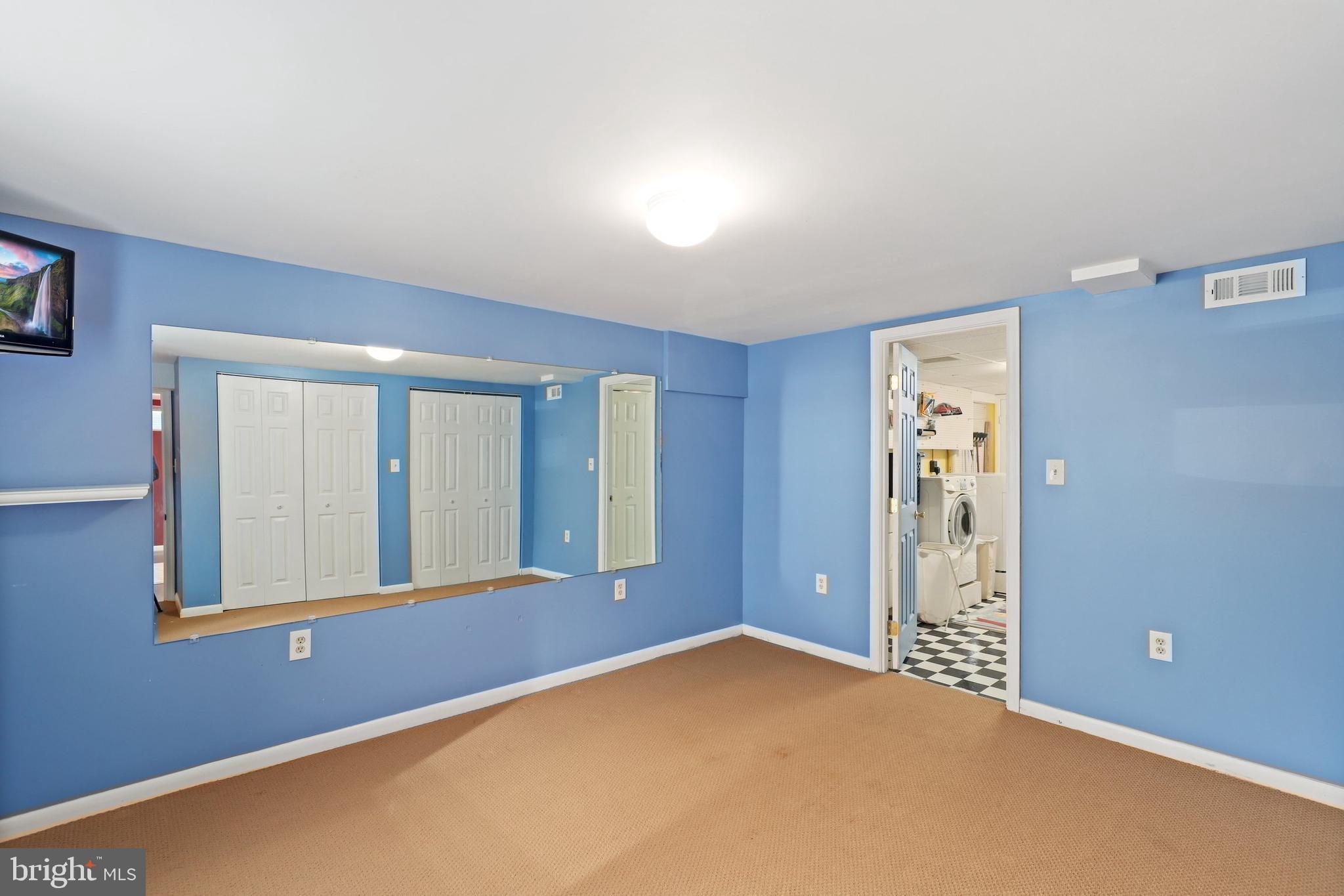 6106 Chesworth Road Baltimore, MD 21228 - Photo 34 of 46 Gallery Image 34