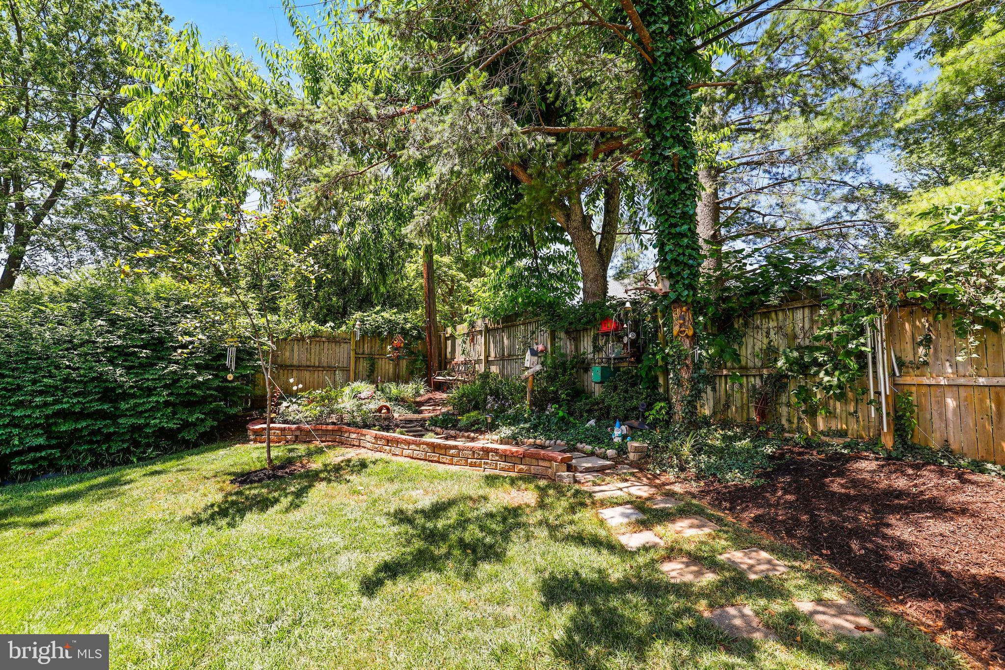 6106 Chesworth Road Baltimore, MD 21228 - Photo 41 of 46 Gallery Image 41