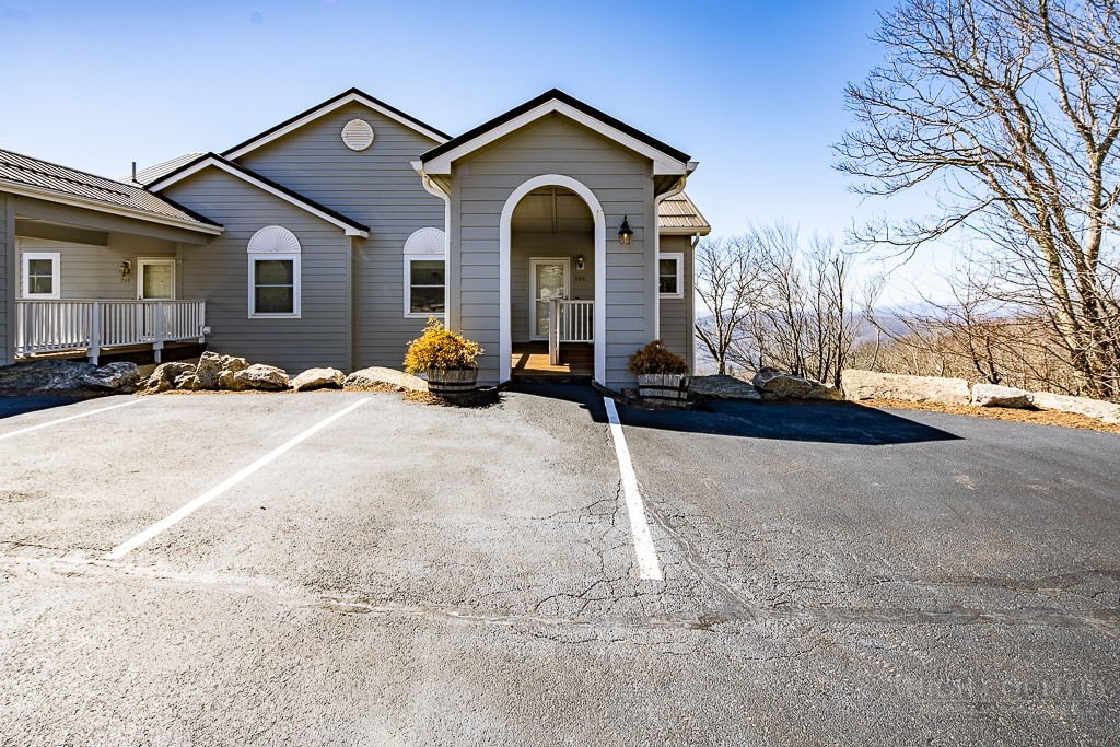 468 Elderberry Ridge Road, Unit 202C Beech Mountain, NC 28604 - Photo 2 of 35
