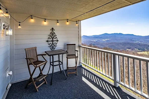$507,000 | 468 Elderberry Ridge Road, Unit 202C, Beech Mountain, NC 28604