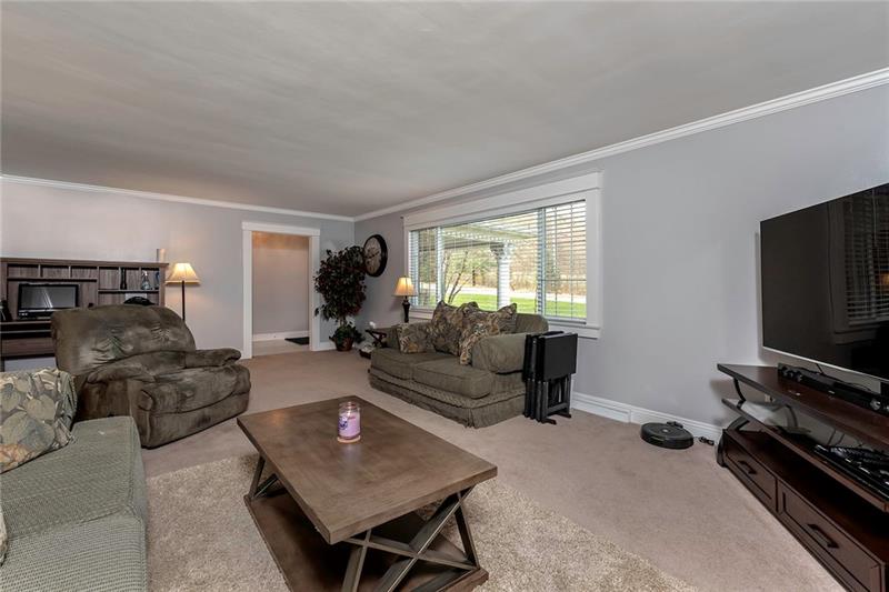 278 McKinley Road Beaver Falls, PA 15010 - Photo 2 of 25 Gallery Image 2