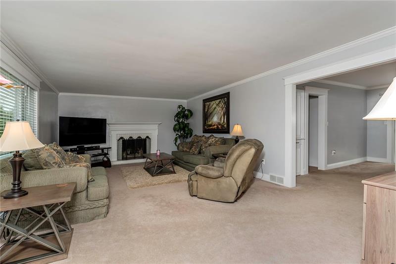278 McKinley Road Beaver Falls, PA 15010 - Photo 3 of 25 Gallery Image 3