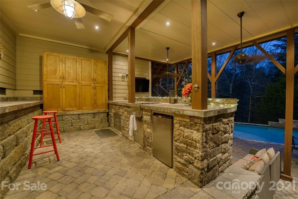 541 Placid Court Tega Cay, SC 29708 - Photo 11 of 48 Gallery Image 11