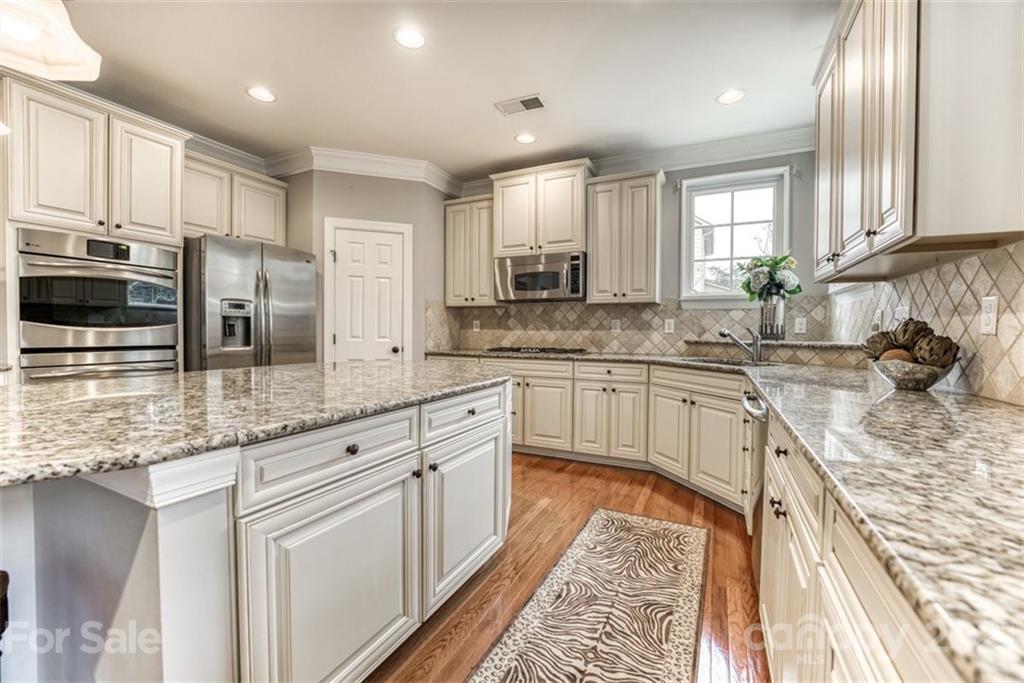 541 Placid Court Tega Cay, SC 29708 - Photo 31 of 48 Gallery Image 31