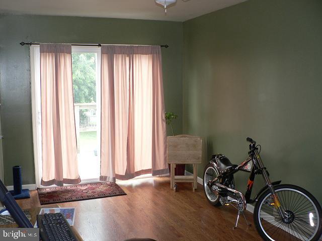 647 South Cedar Street Lititz, PA 17543 - Photo 3 of 4