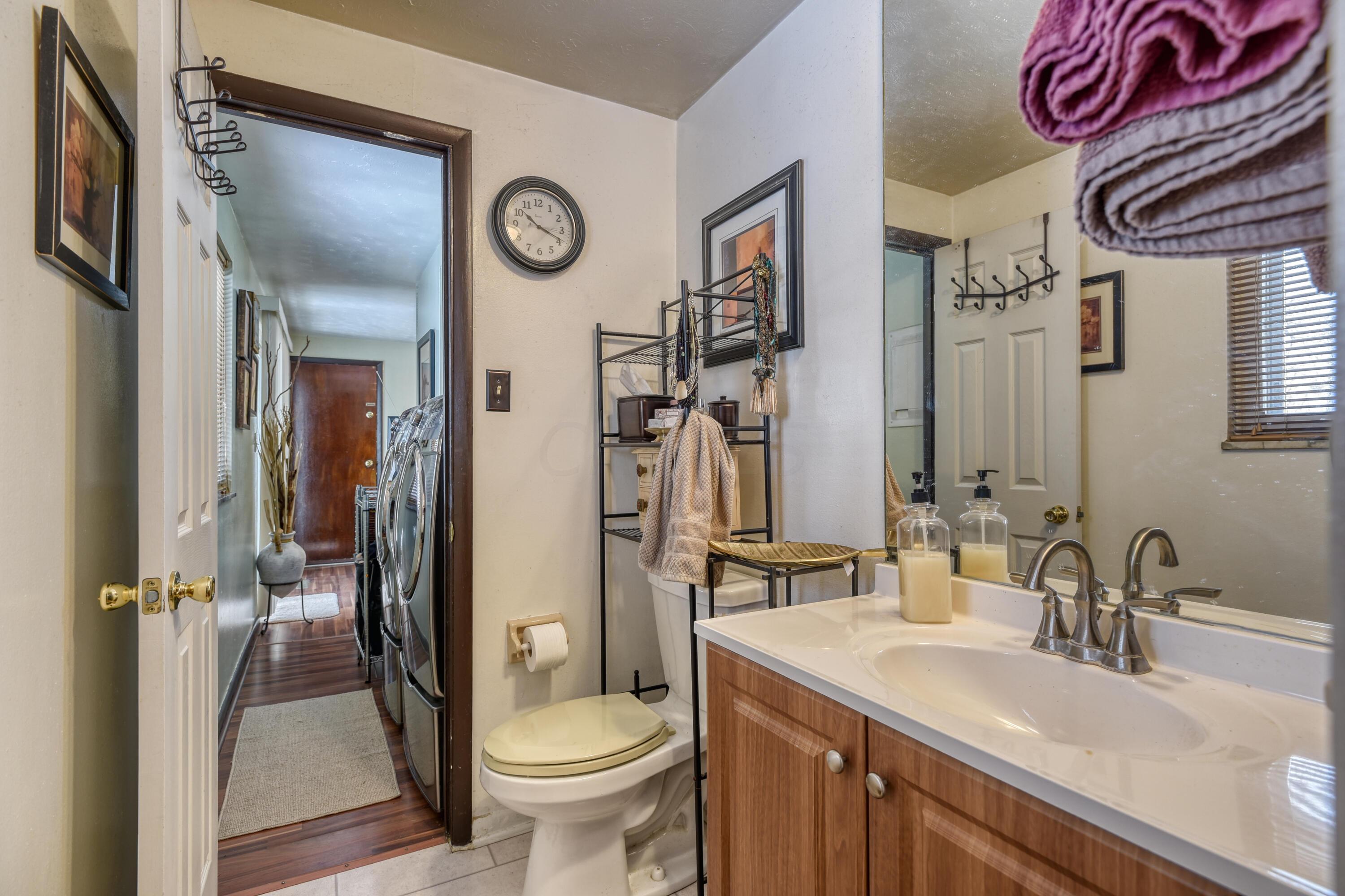 5785 Montevideo Road Westerville, OH 43081 - Photo 18 of 29 Primary Bath