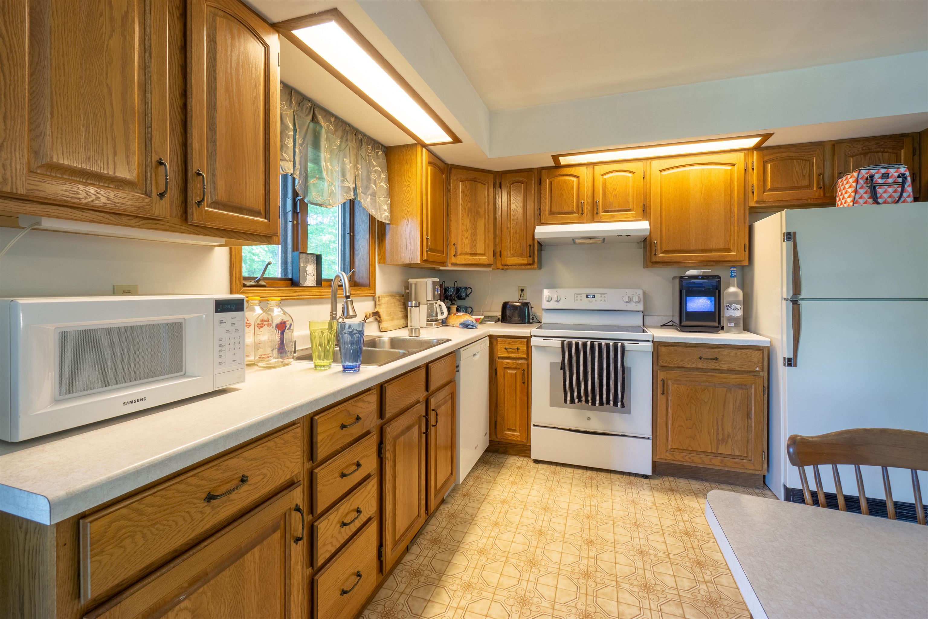 4410-4412 Hilltop Road Wausau, WI 54403 - Photo 4 of 46