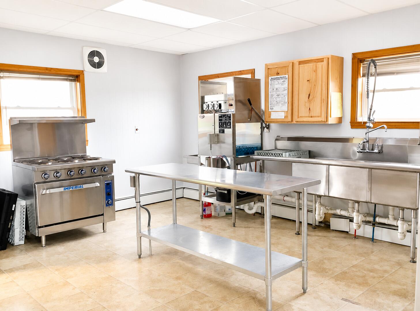33 Davis Street Presque Isle, ME 04769 - Photo 2 of 15 kitchen