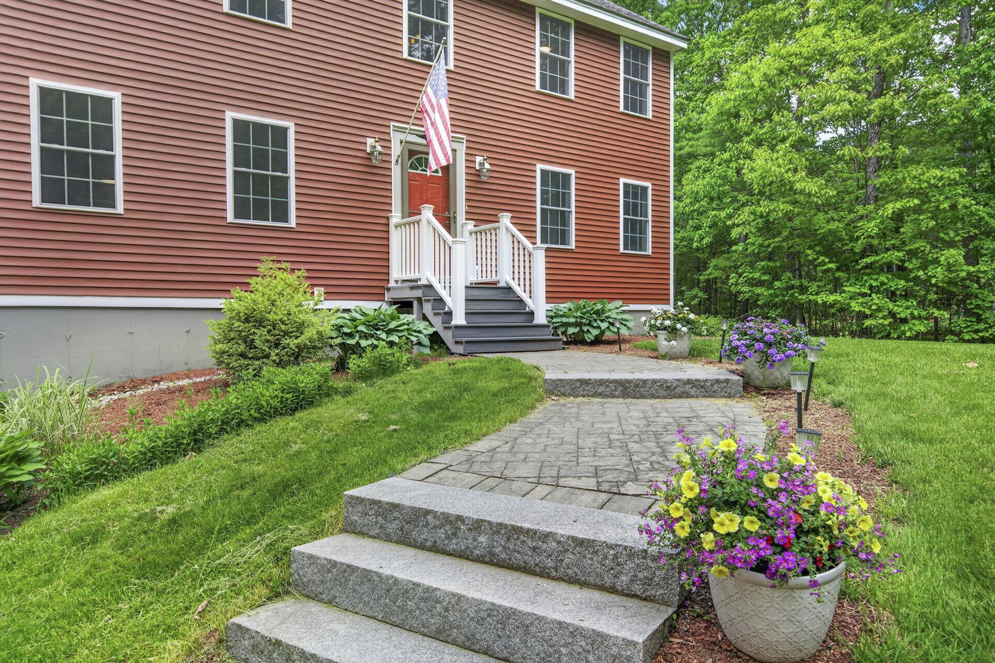 141 Mitchell Road Nottingham, NH 03290 - Photo 2 of 59