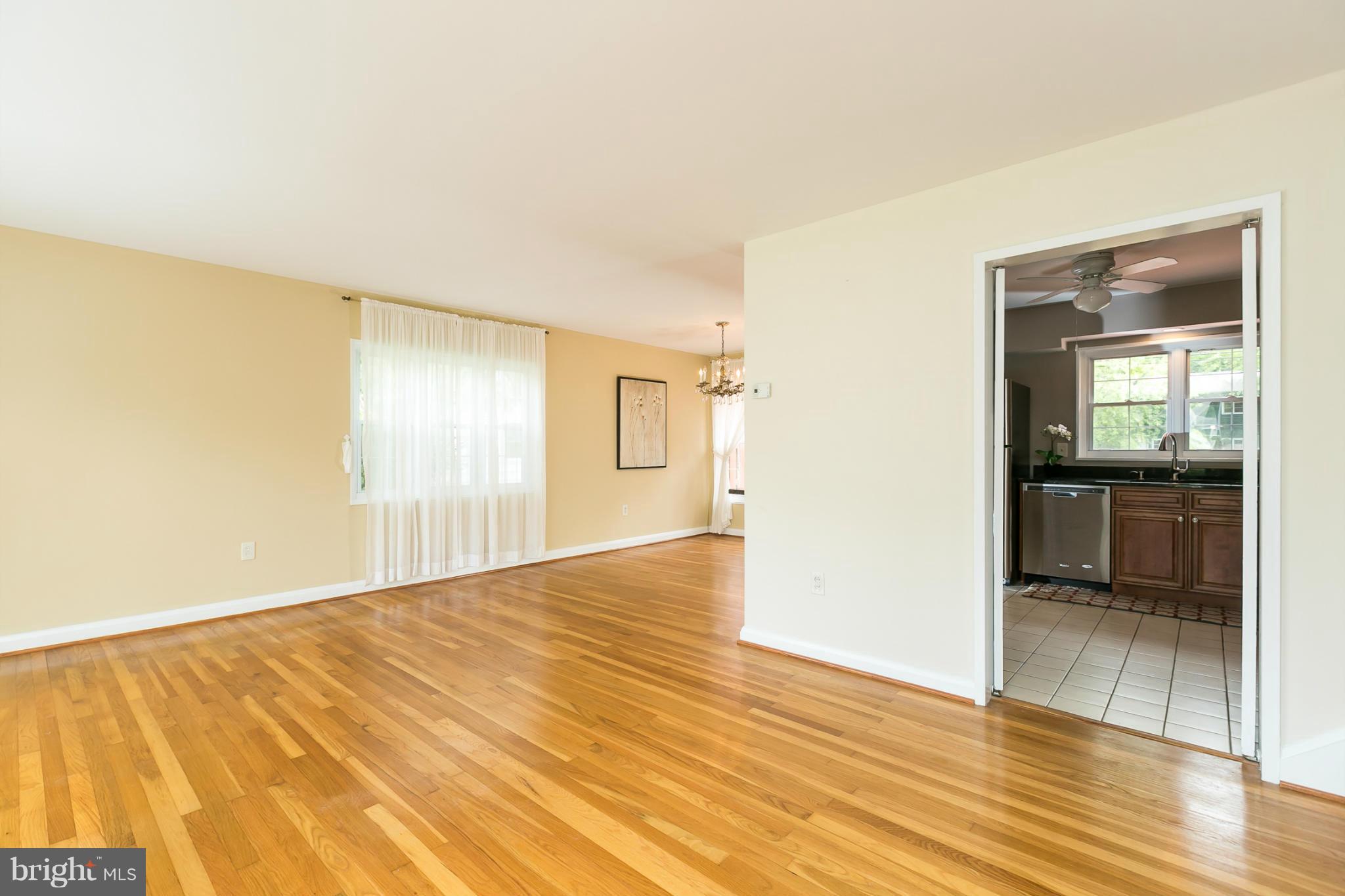 214 Quaker Ridge Road Lutherville-Timonium, MD 21093 - Photo 6 of 29 Interior (General)
