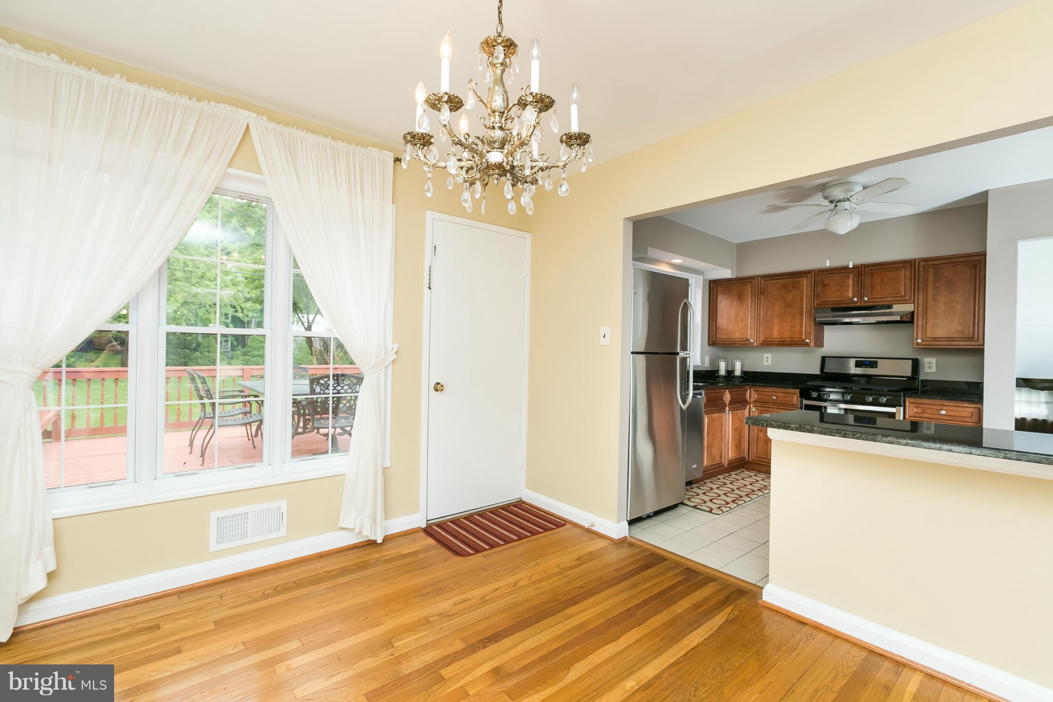 214 Quaker Ridge Road Lutherville-Timonium, MD 21093 - Photo 10 of 29 Interior (General)