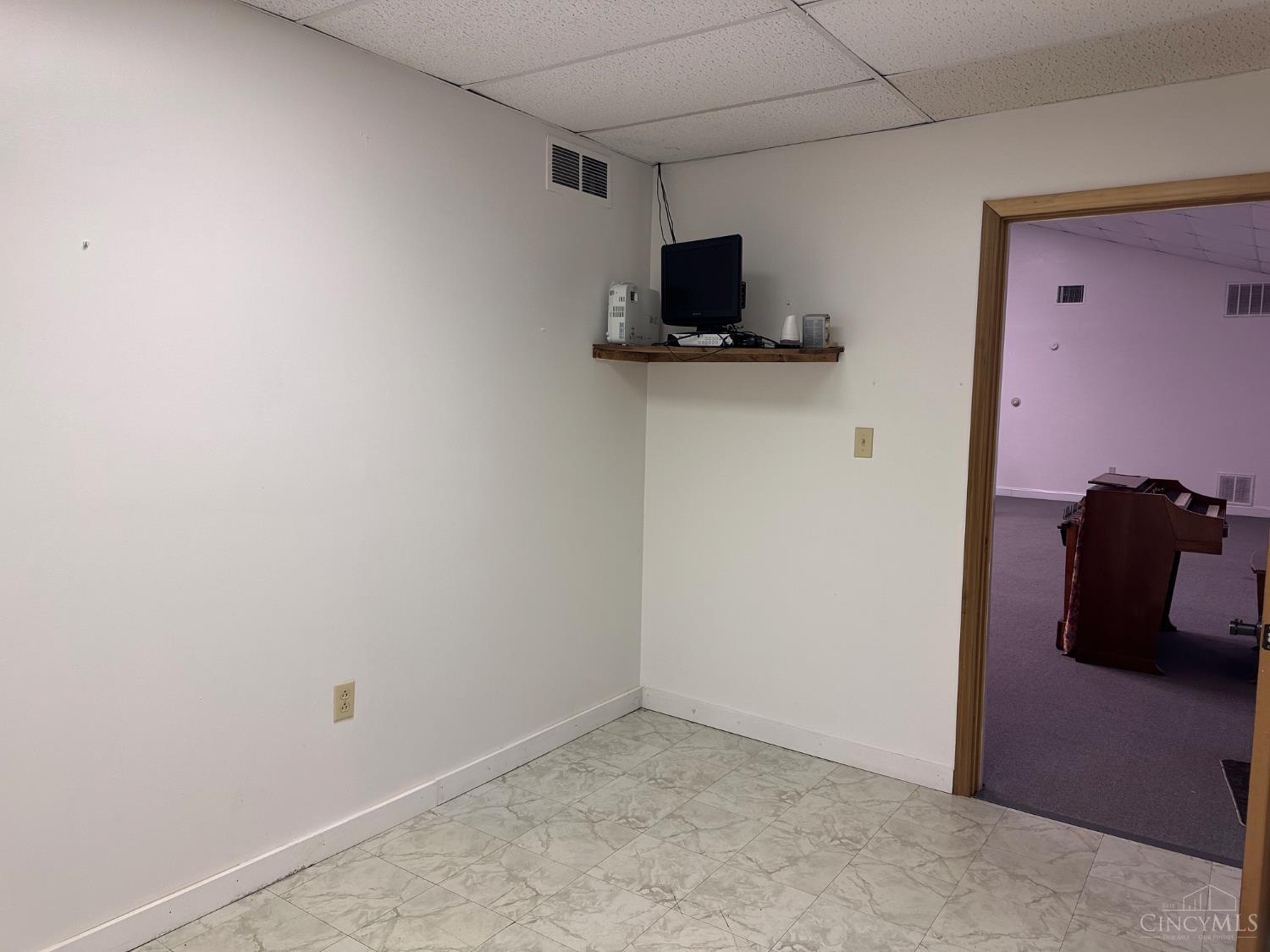 211 Belfast Road, Unit A Hillsboro, OH 45133 - Photo 12 of 32