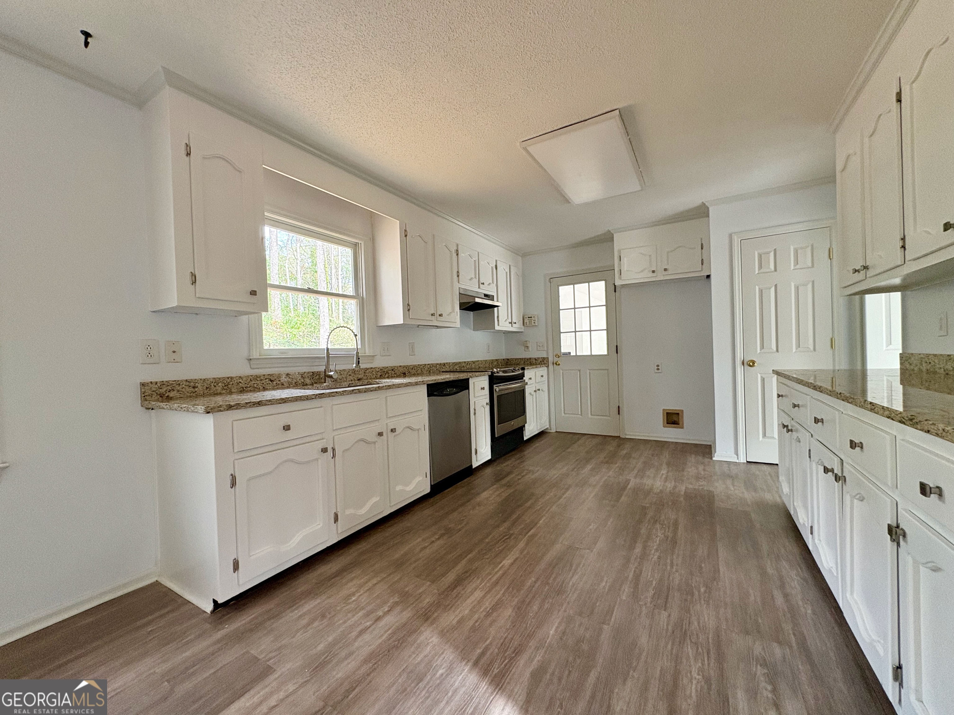 140 Senora Place Macon, GA 31210 - Photo 4 of 27