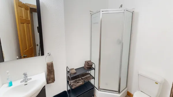 $3,800 | 539 Pacific Avenue Southwest, Unit GROUP HOME, Willmar, MN 56201