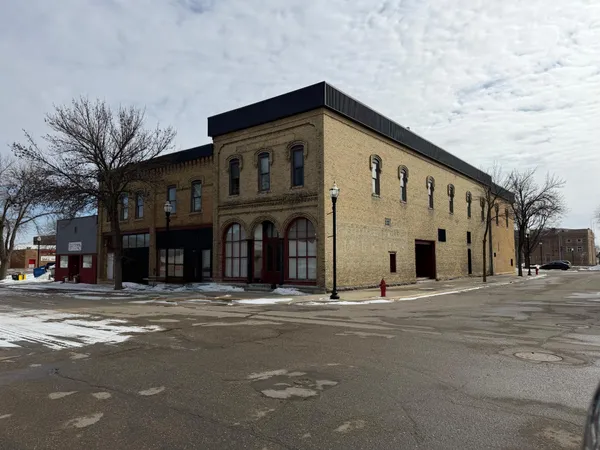 $3,800 | 539 Pacific Avenue Southwest, Unit GROUP HOME, Willmar, MN 56201