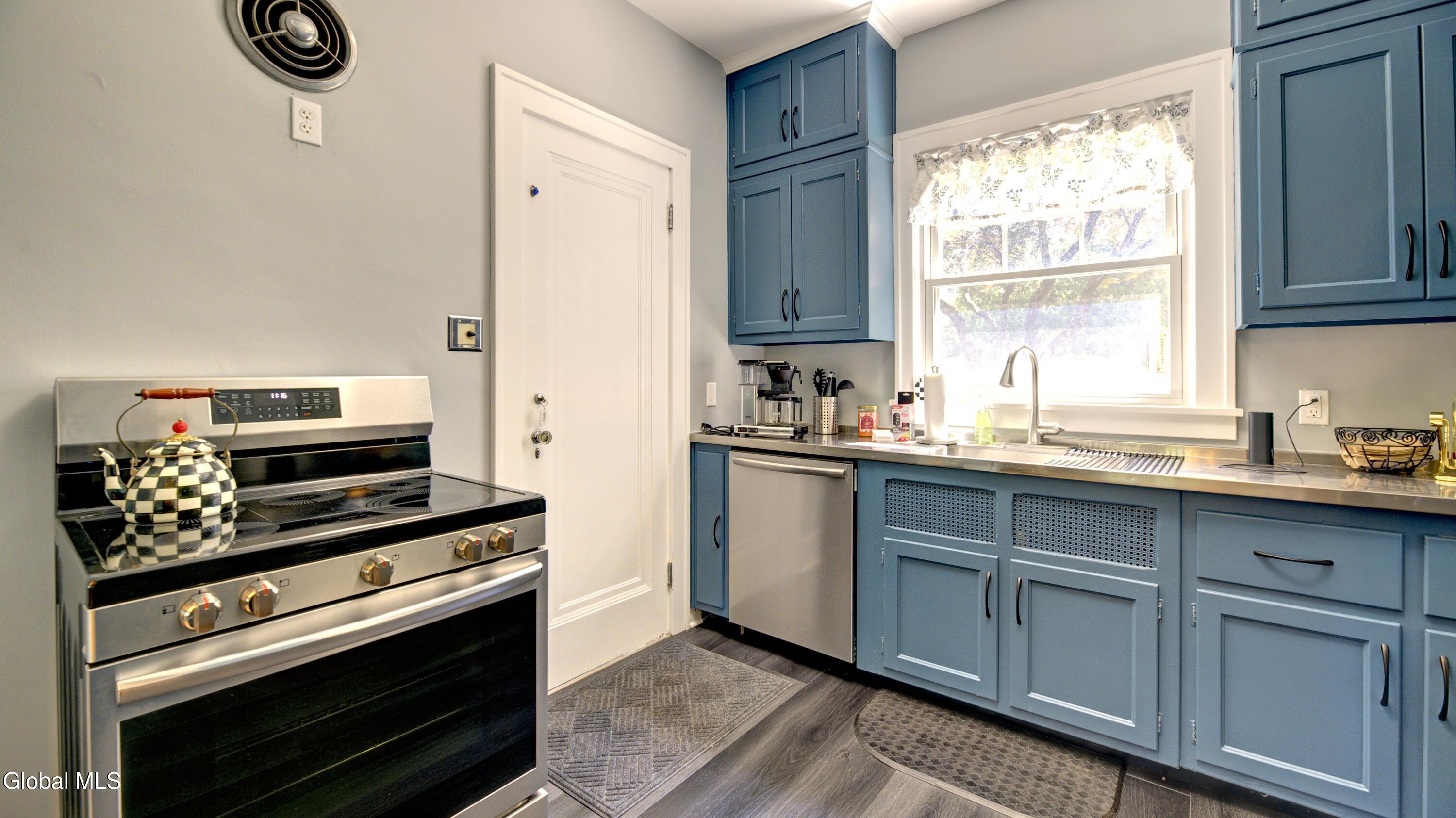 5 Coolidge Road Amsterdam, NY 12010 - Photo 19 of 42 5 Coolidge Rd-6