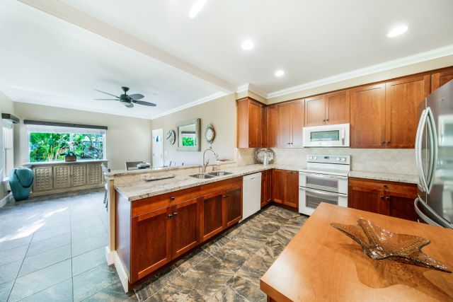 1831 Poipu Road, Unit 514 Koloa, HI 96756 - Photo 3 of 25 Gallery Image 3