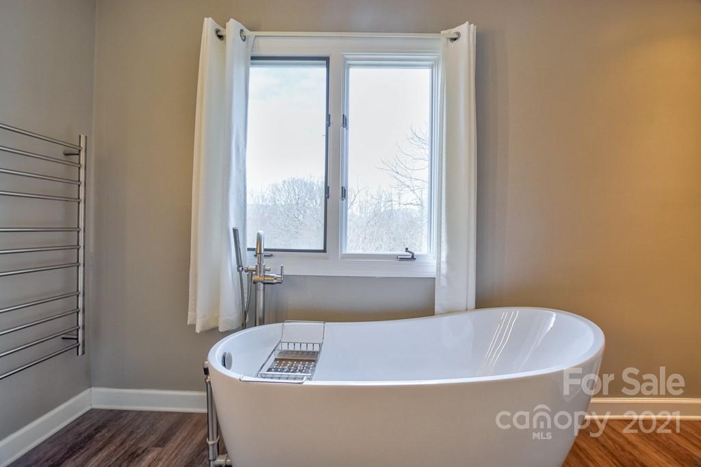 214 Smith Knolls Road Fairview, NC 28730 - Photo 12 of 48 Gallery Image 12
