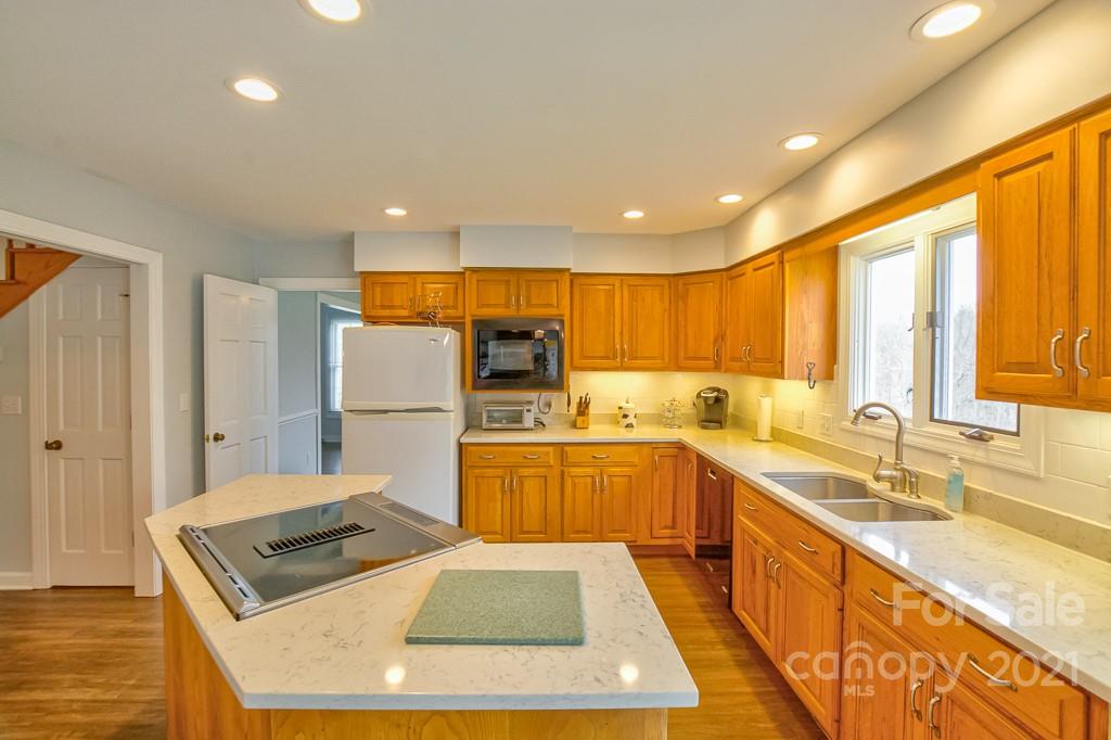 214 Smith Knolls Road Fairview, NC 28730 - Photo 25 of 48 Gallery Image 25