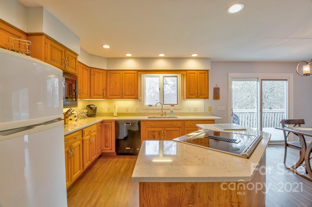 214 Smith Knolls Road Fairview, NC 28730 - Photo 27 of 48 Gallery Image 27