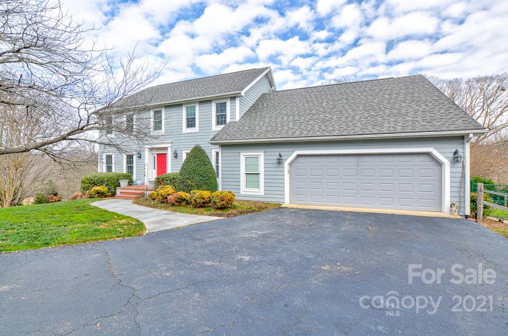 214 Smith Knolls Road Fairview, NC 28730 - Photo 3 of 48 Gallery Image 3