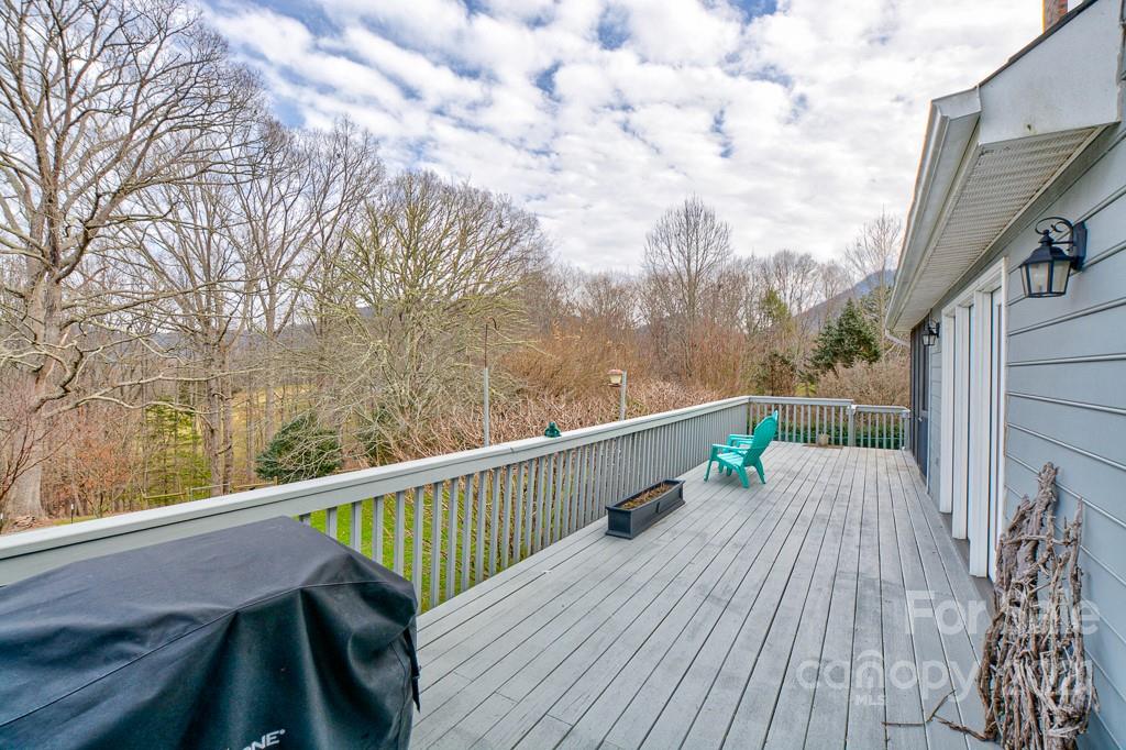 214 Smith Knolls Road Fairview, NC 28730 - Photo 39 of 48 Gallery Image 39