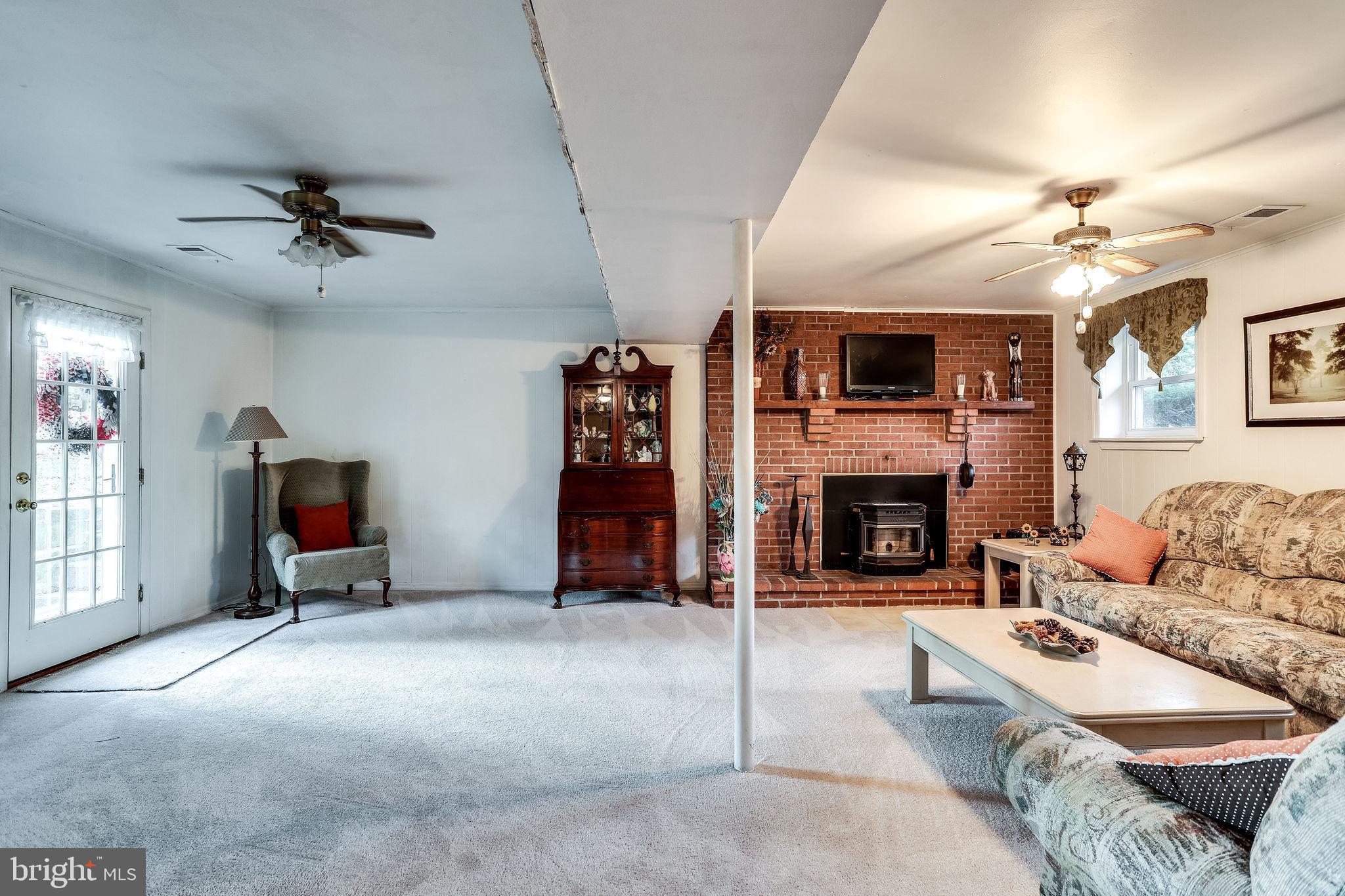 186 Circle Road Pasadena, MD 21122 - Photo 17 of 24