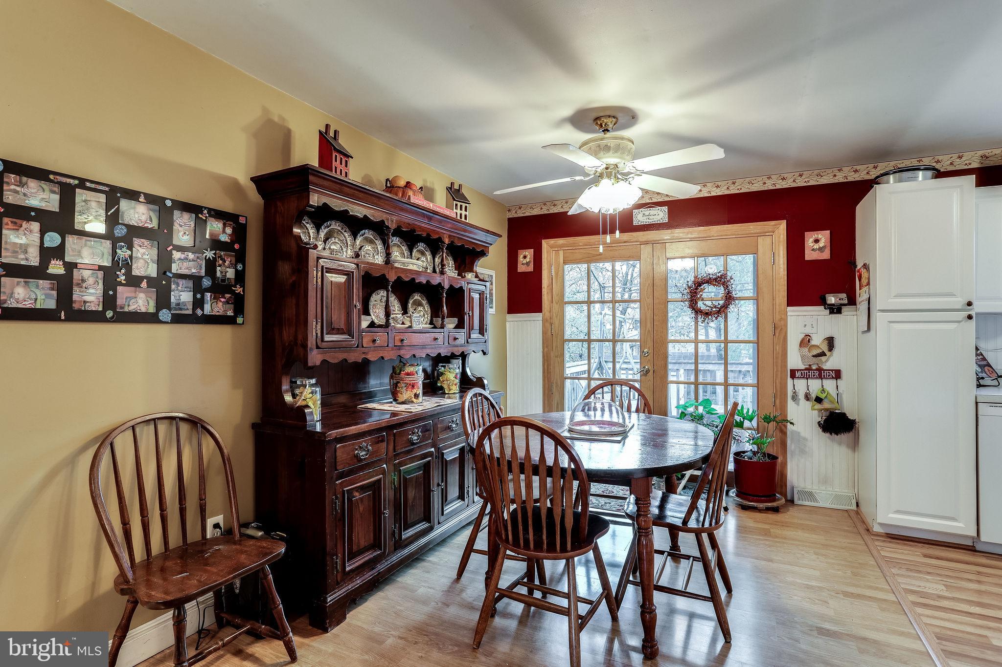 186 Circle Road Pasadena, MD 21122 - Photo 4 of 24