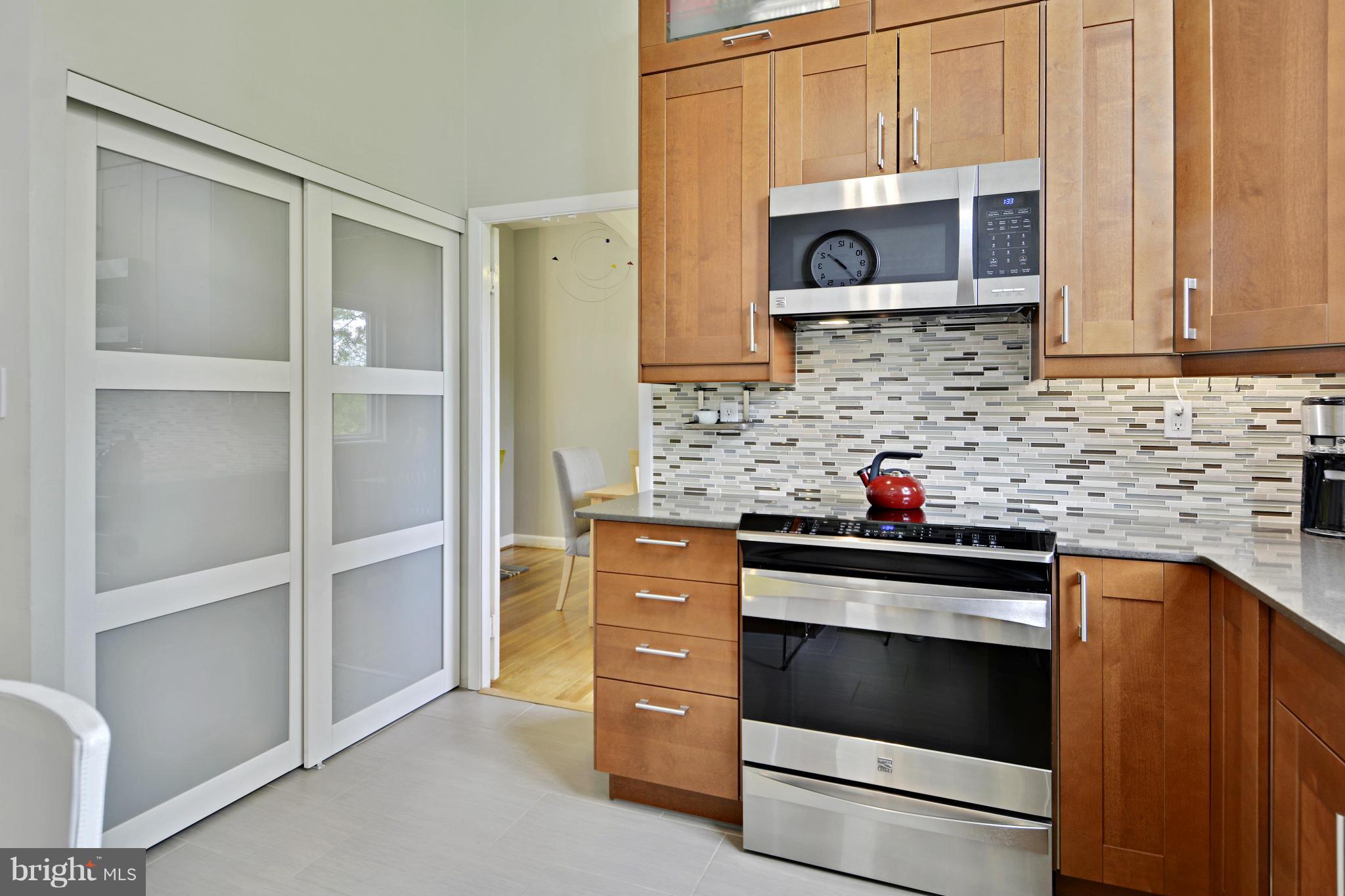 812 Malta Lane Silver Spring, MD 20901 - Photo 7 of 30 Kitchen