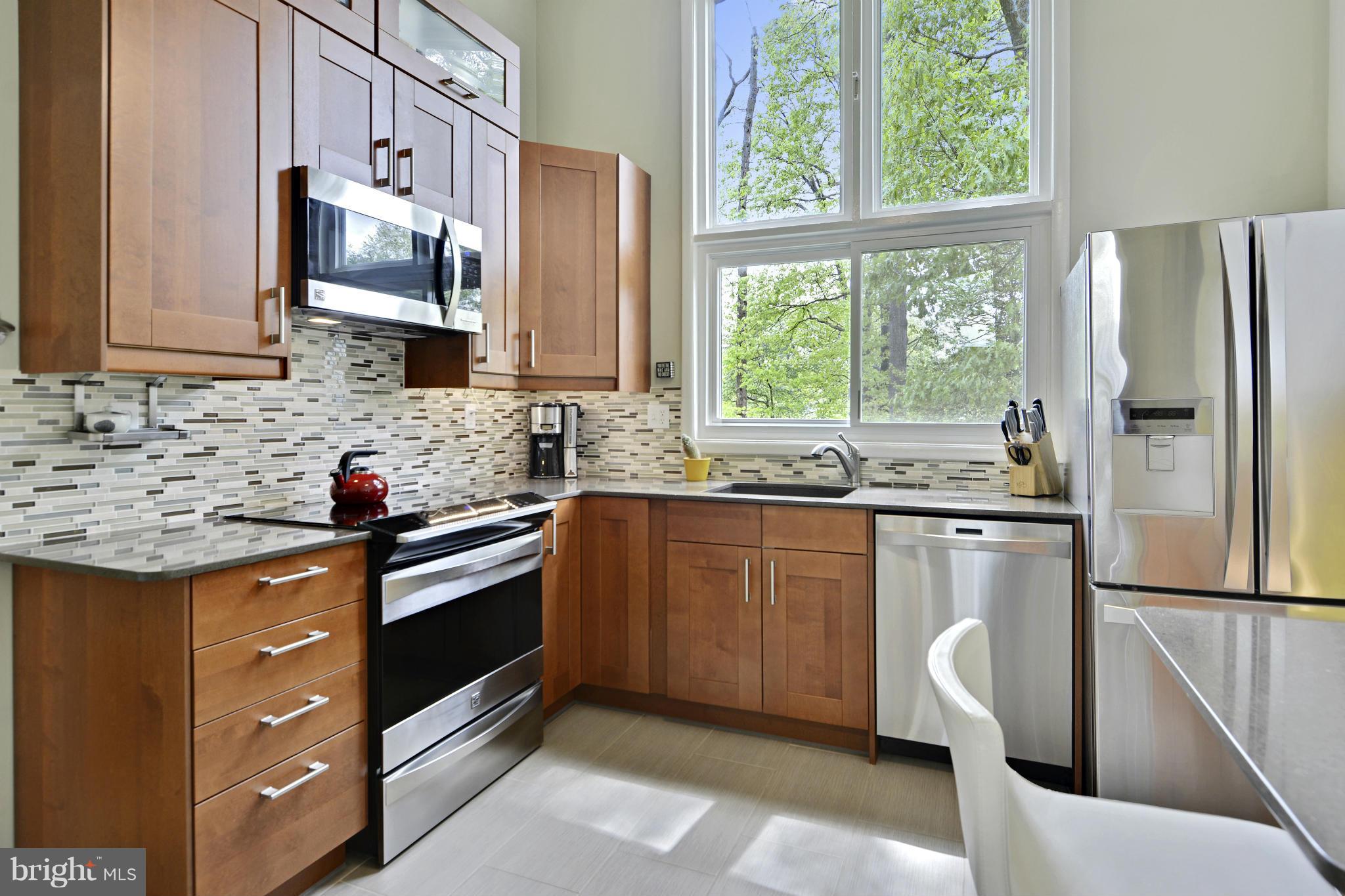 812 Malta Lane Silver Spring, MD 20901 - Photo 8 of 30 Kitchen