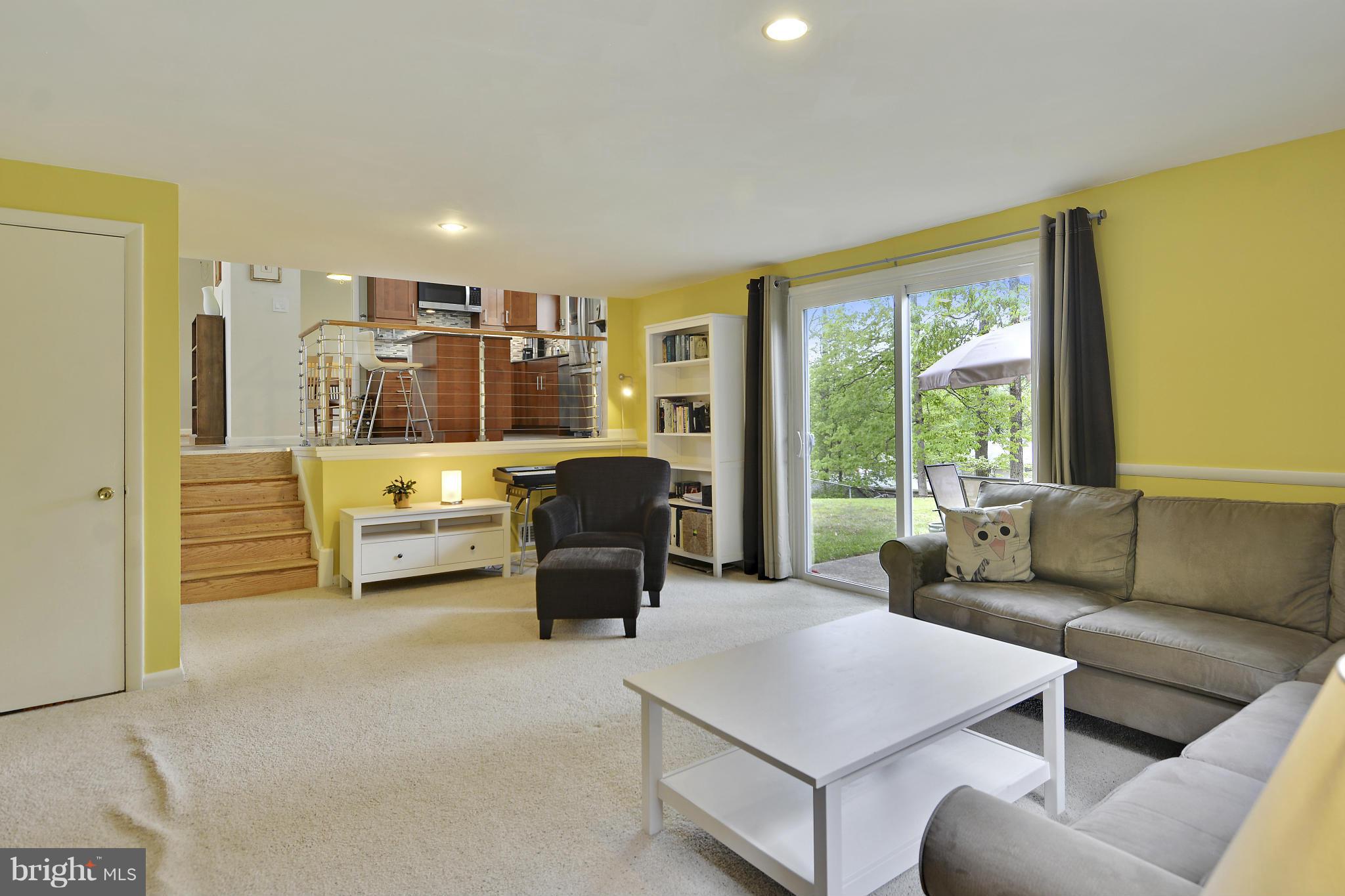 812 Malta Lane Silver Spring, MD 20901 - Photo 10 of 30 Family Room
