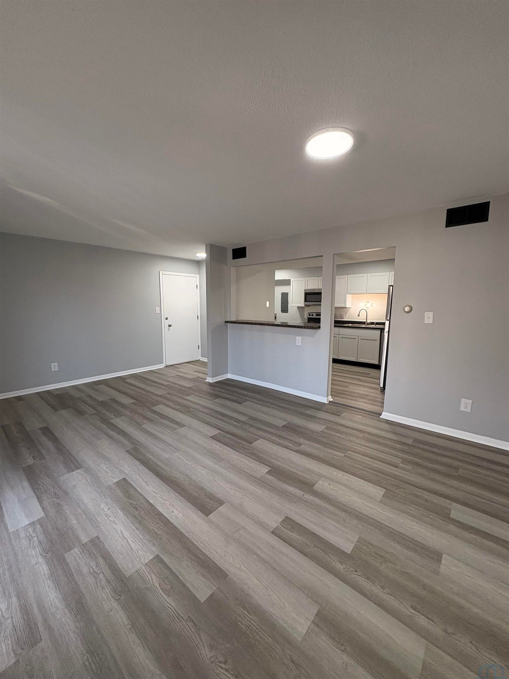 710 Geisinger Road, Unit 7 Storm Lake, IA 50588 - Photo 4 of 16 Gallery Image 4