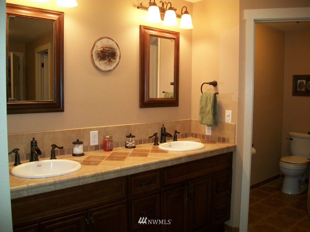 7843 Diagonal Road Southeast Olympia, WA 98501 - Photo 11 of 15 Gallery Image 11