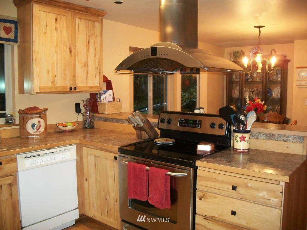 7843 Diagonal Road Southeast Olympia, WA 98501 - Photo 6 of 15 Gallery Image 6