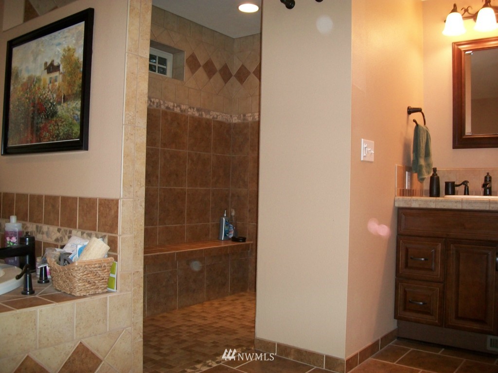 7843 Diagonal Road Southeast Olympia, WA 98501 - Photo 9 of 15 Gallery Image 9