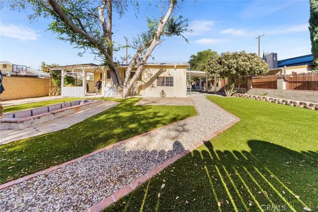 a view of a pathway of a building