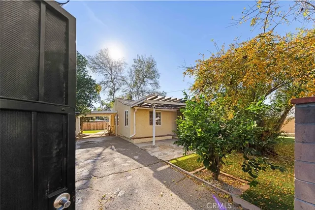 $3,800 | 19148 Saticoy Street, Reseda, CA 91335