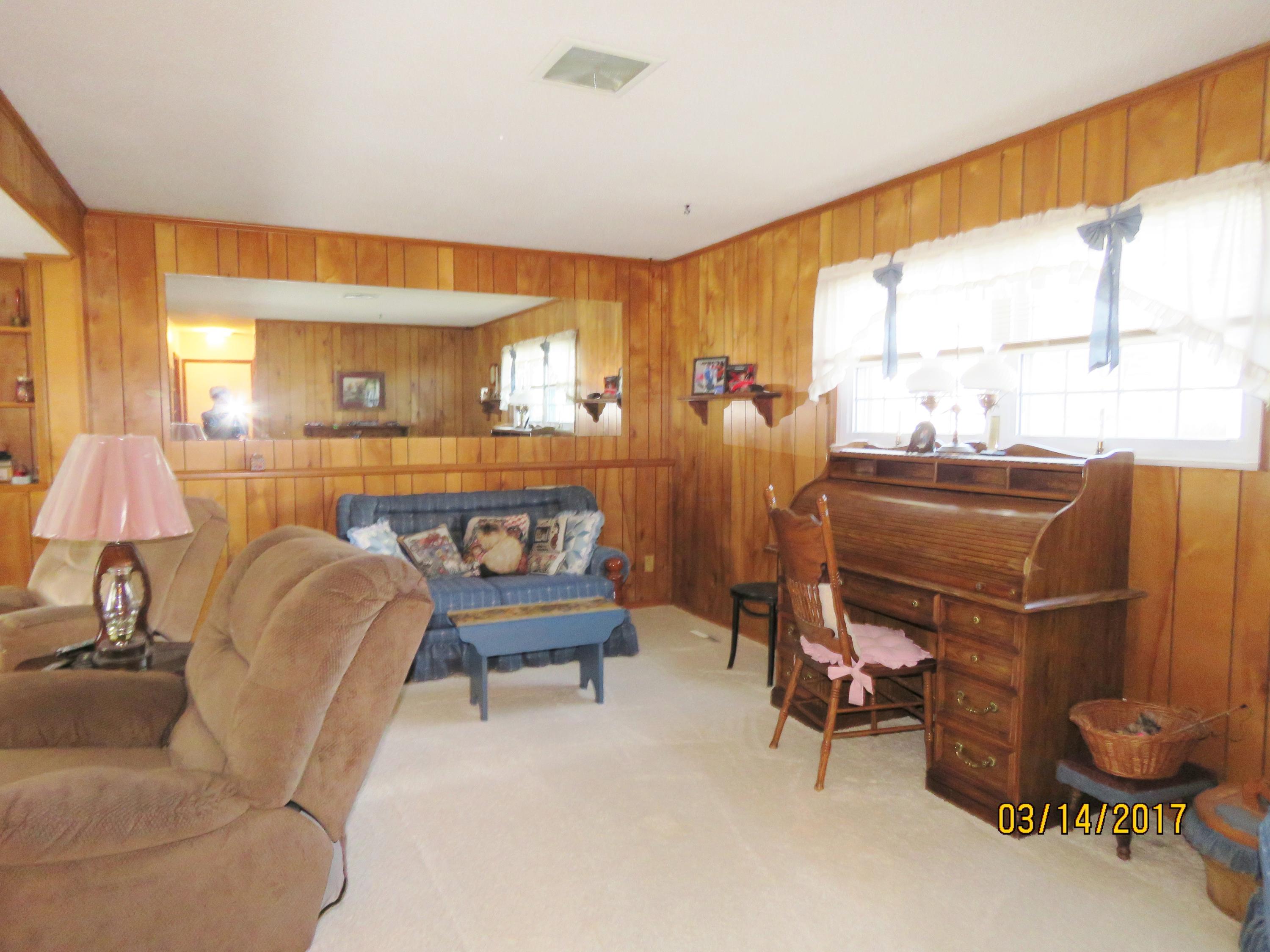 1109 James Road Newark, OH 43055 - Photo 6 of 32 Gallery Image 6