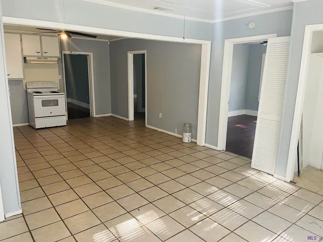 $1,200 | 5842 Prescott Road, Baton Rouge, LA 70805