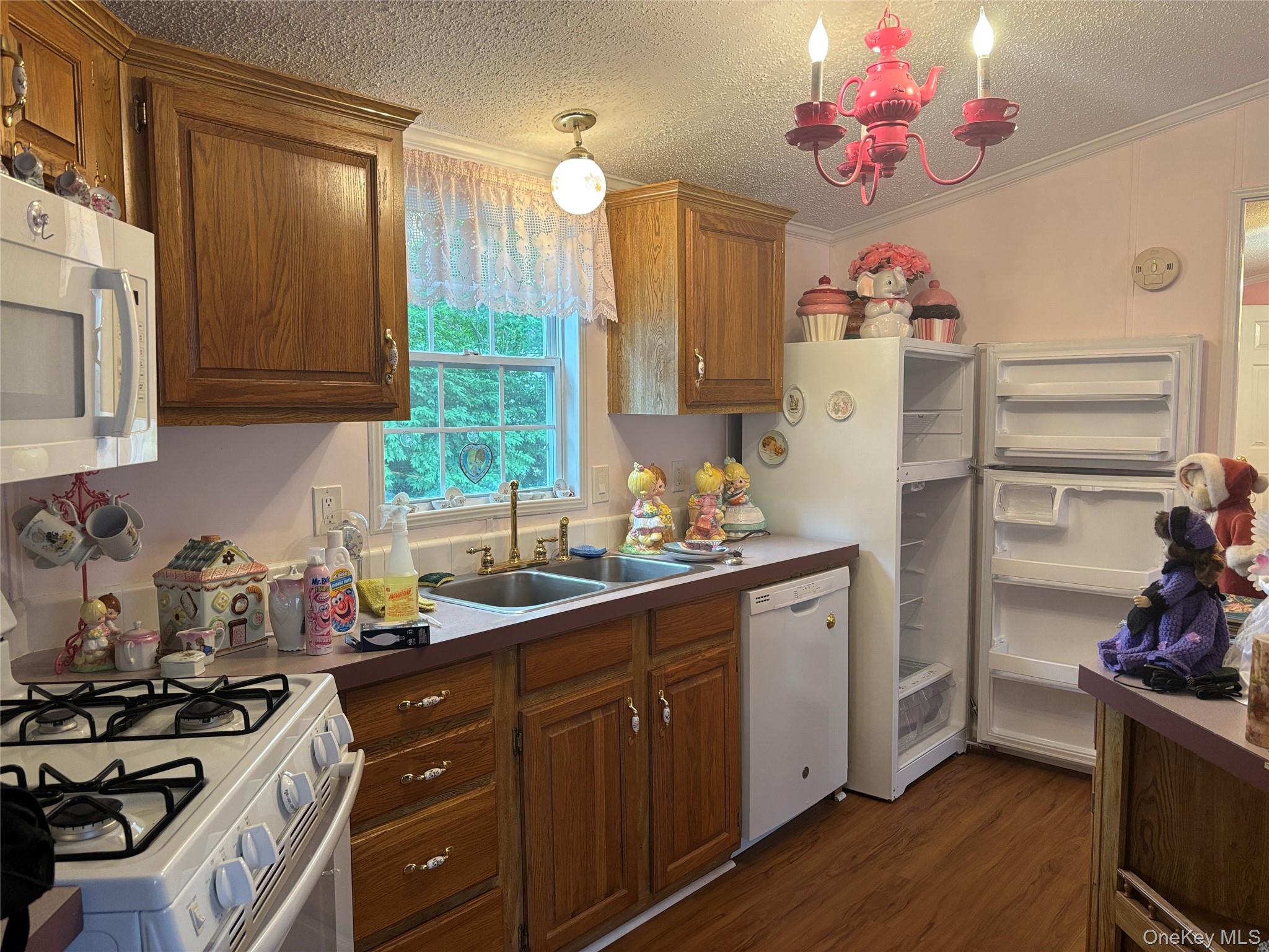 1661 Old Country Road, Unit 125 Riverhead, NY 11901 - Photo 15 of 22