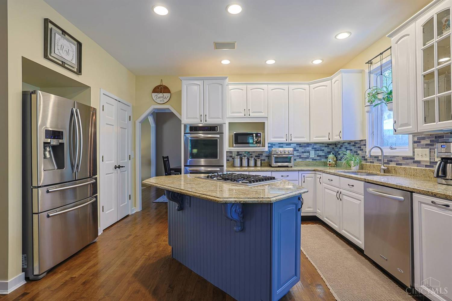 723 Nunner Road Maineville, OH 45039 - Photo 19 of 98 Fantastic updated chef's kitchen