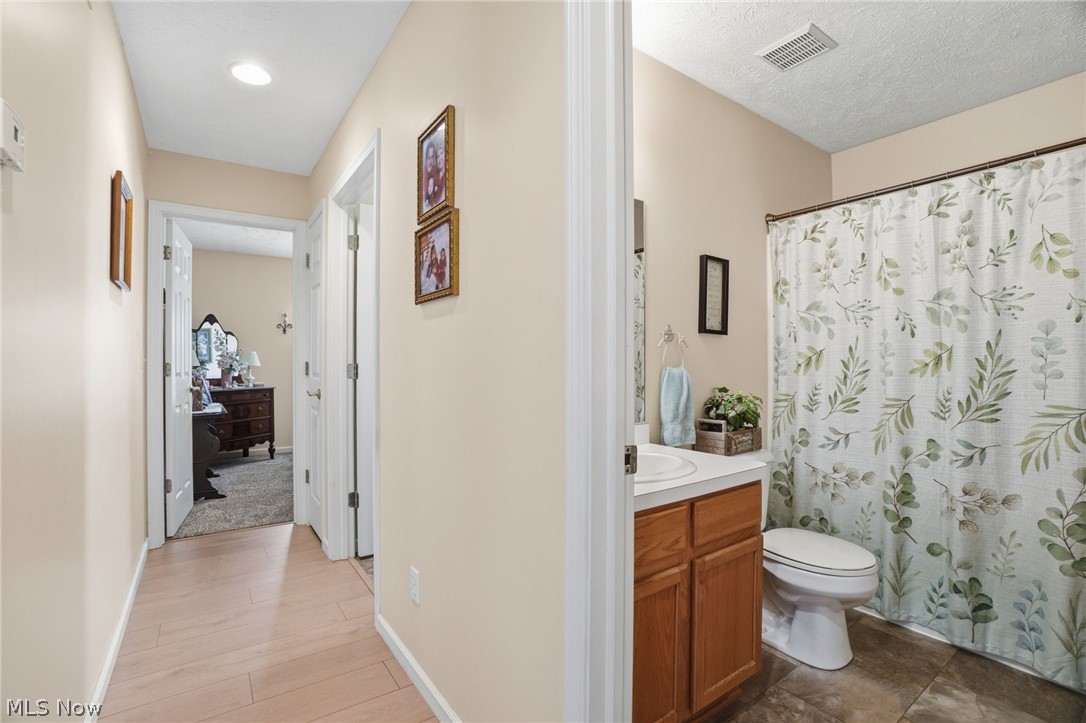 8047 Ravenna Road Painesville, OH 44077 - Photo 12 of 39