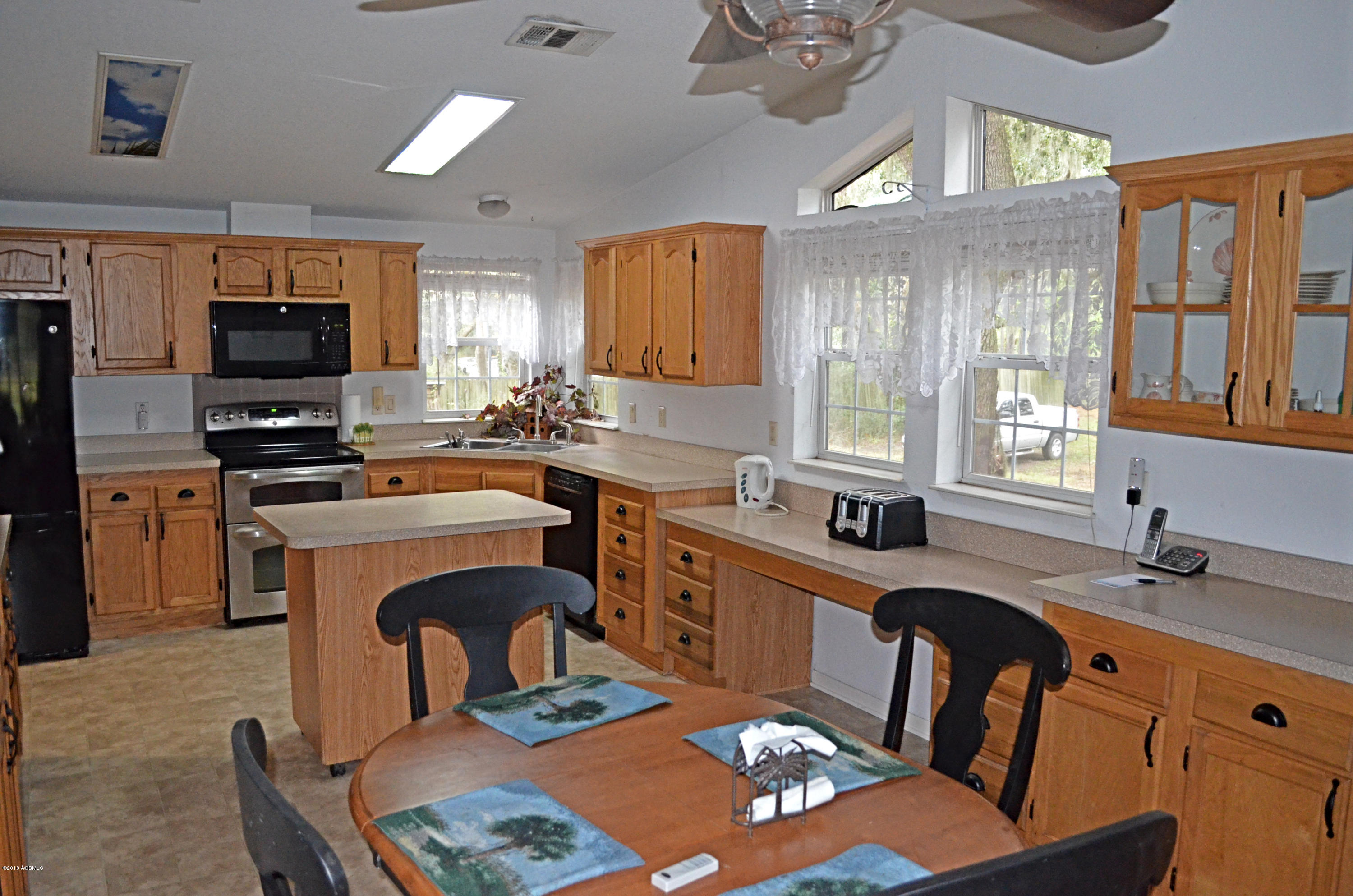 38 1st Coleman Road St. Helena Island, SC 29920 - Photo 5 of 17 5 (6)