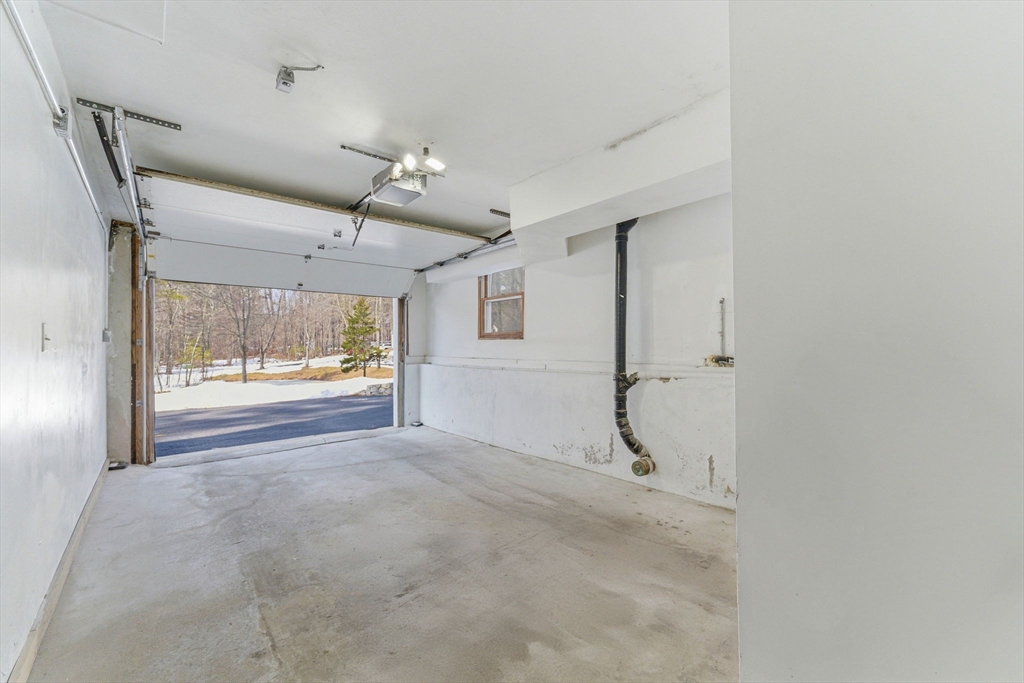 38 Groton Road Westford, MA 01886 - Photo 24 of 31