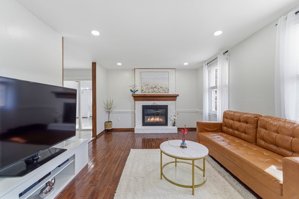 38 Groton Road Westford, MA 01886 - Photo 5 of 31